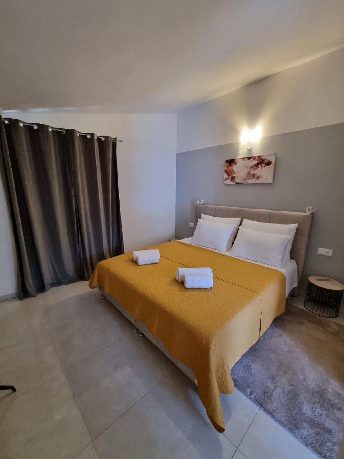 Apartman Ulrich Lukovo Luaran gambar